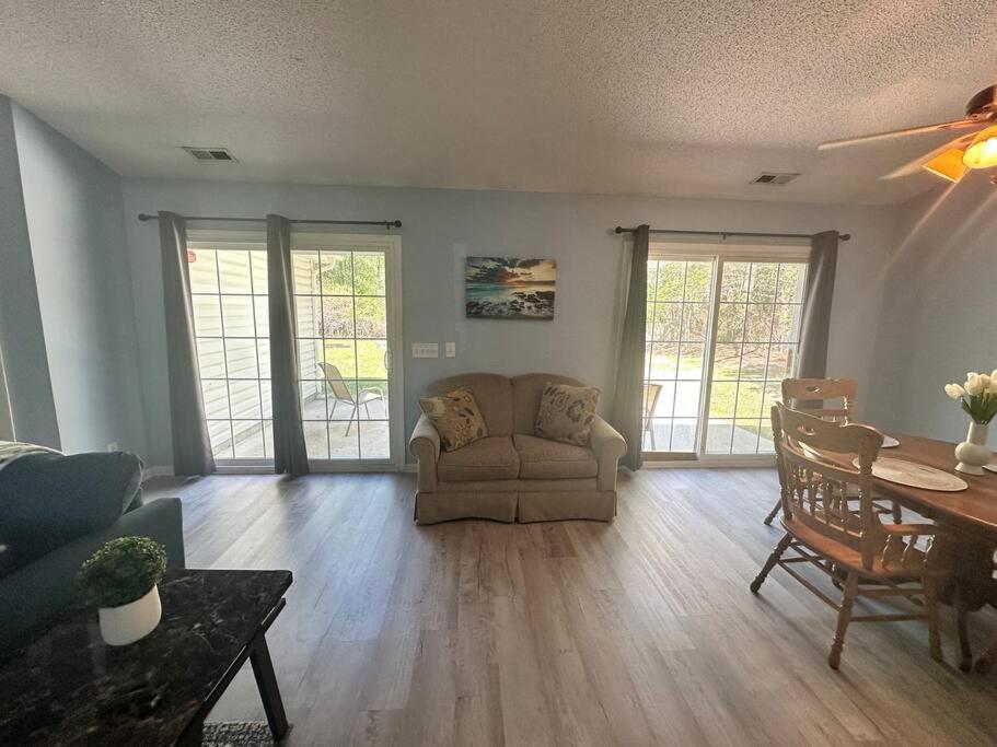 Adorable 3Br/2Ba W/ Garage 2Min Walk Ecu Health Villa Greenville Exterior foto