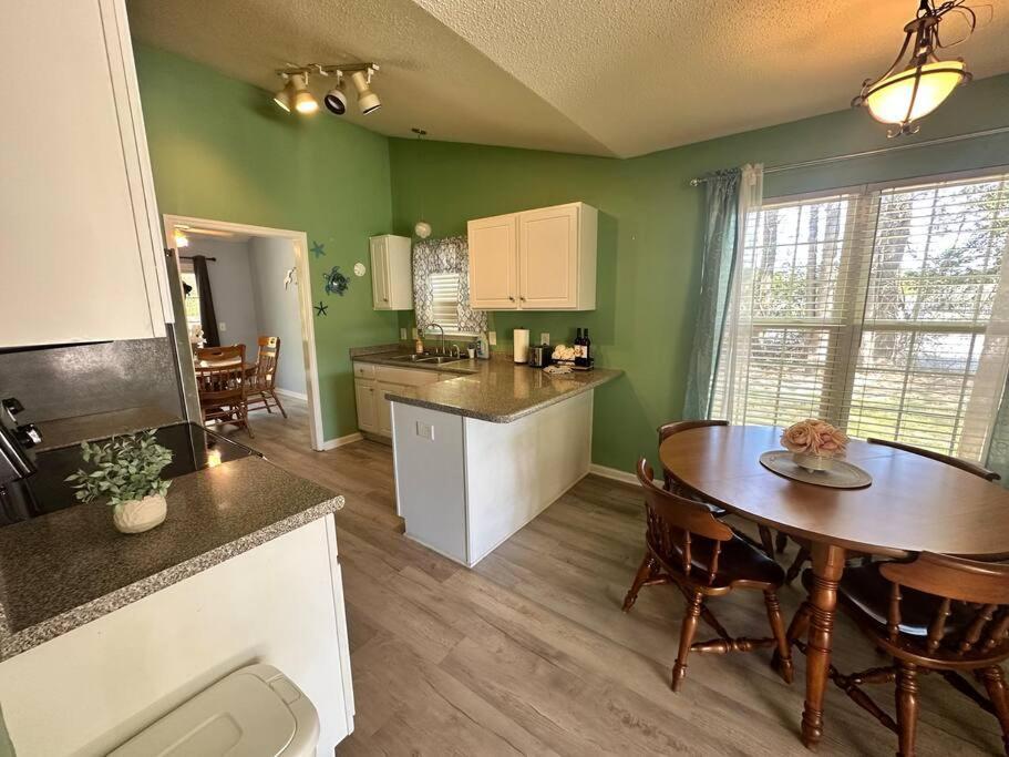 Adorable 3Br/2Ba W/ Garage 2Min Walk Ecu Health Villa Greenville Exterior foto