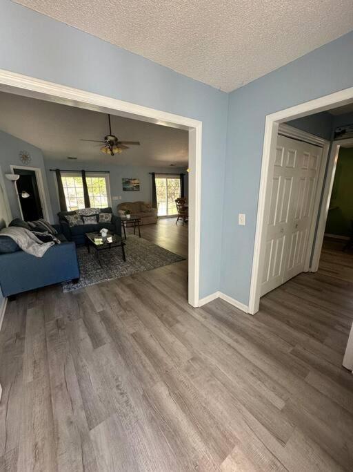 Adorable 3Br/2Ba W/ Garage 2Min Walk Ecu Health Villa Greenville Exterior foto